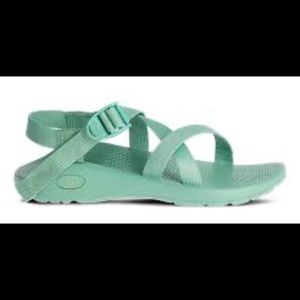 BRAND NEW CHACOS